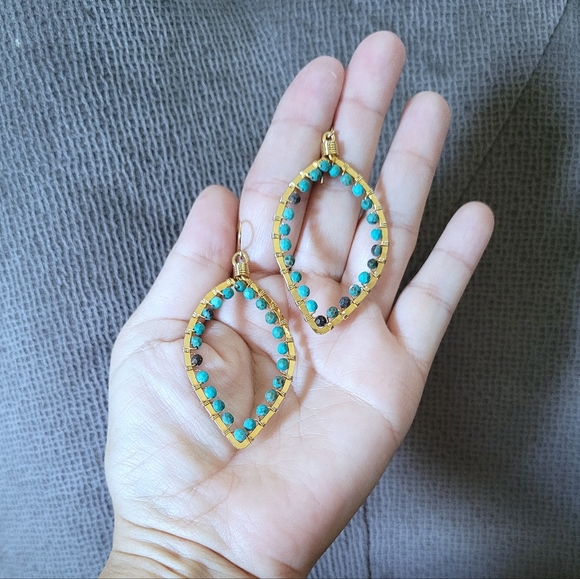 Blue💙-Green💚 Turquoise Teardrop💦 Earrings - Picture 9 of 13